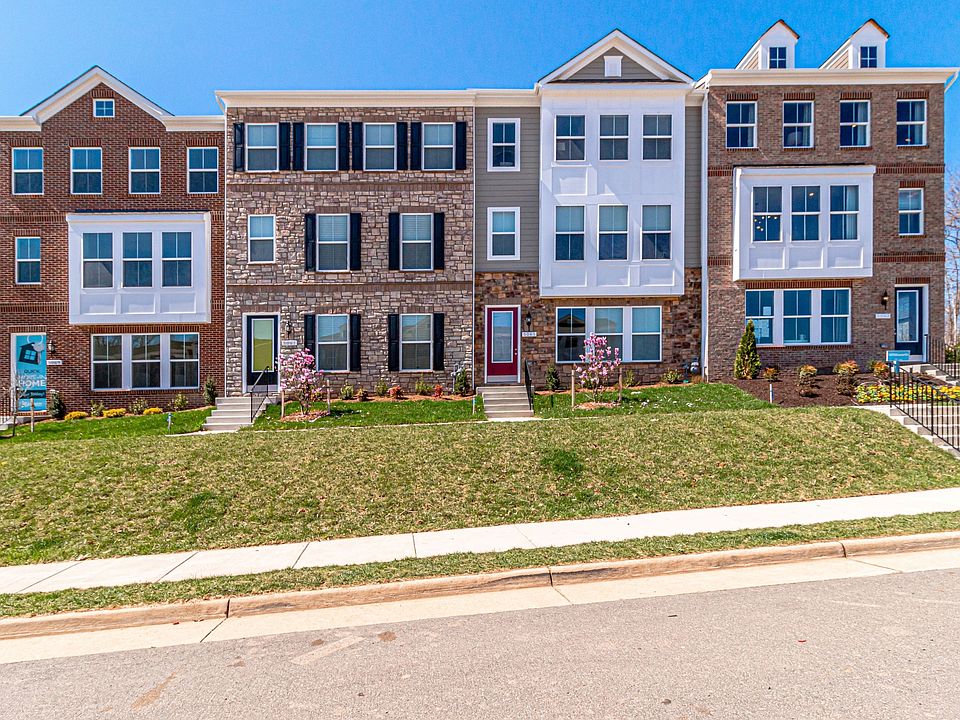Luxurious Townhomes