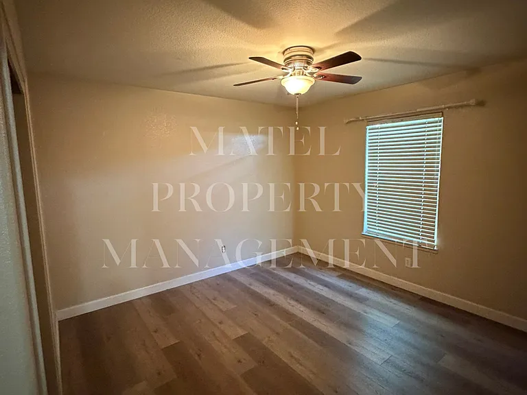 12642 Delaware Rd — Photo 9