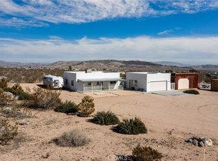 56632 Encantado Rd, Landers, CA 92285