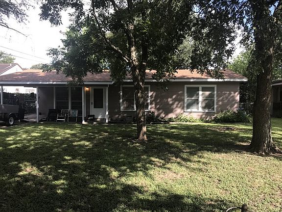 3rd image of 1621 Burkedale Dr