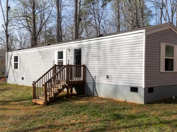 215 Jordan Dr, Travelers Rest, SC 29690