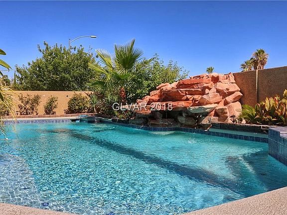2nd image of 8923 Bracken Cliff Ct
