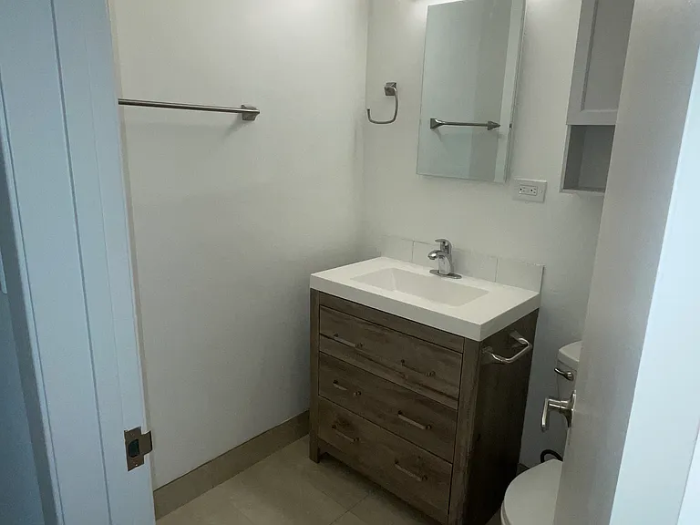 280 Howland St #208 — Photo 7