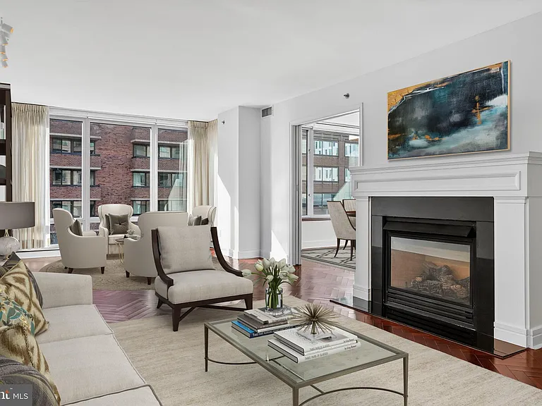 1155 23rd St NW #5D — Photo 2