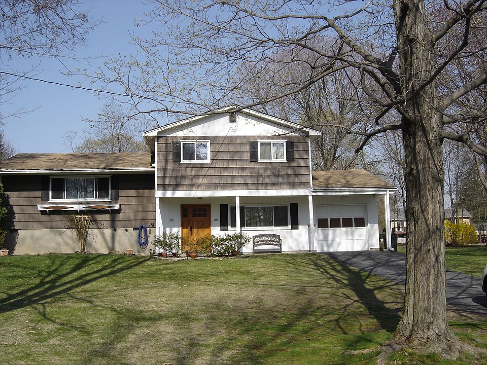 1st image of 2870 Quinlan St