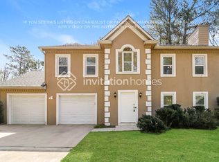 990 Lisa Kay Dr, Lawrenceville, GA 30046