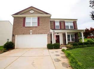 1946 Leesburg Dr, Clover, SC 29710