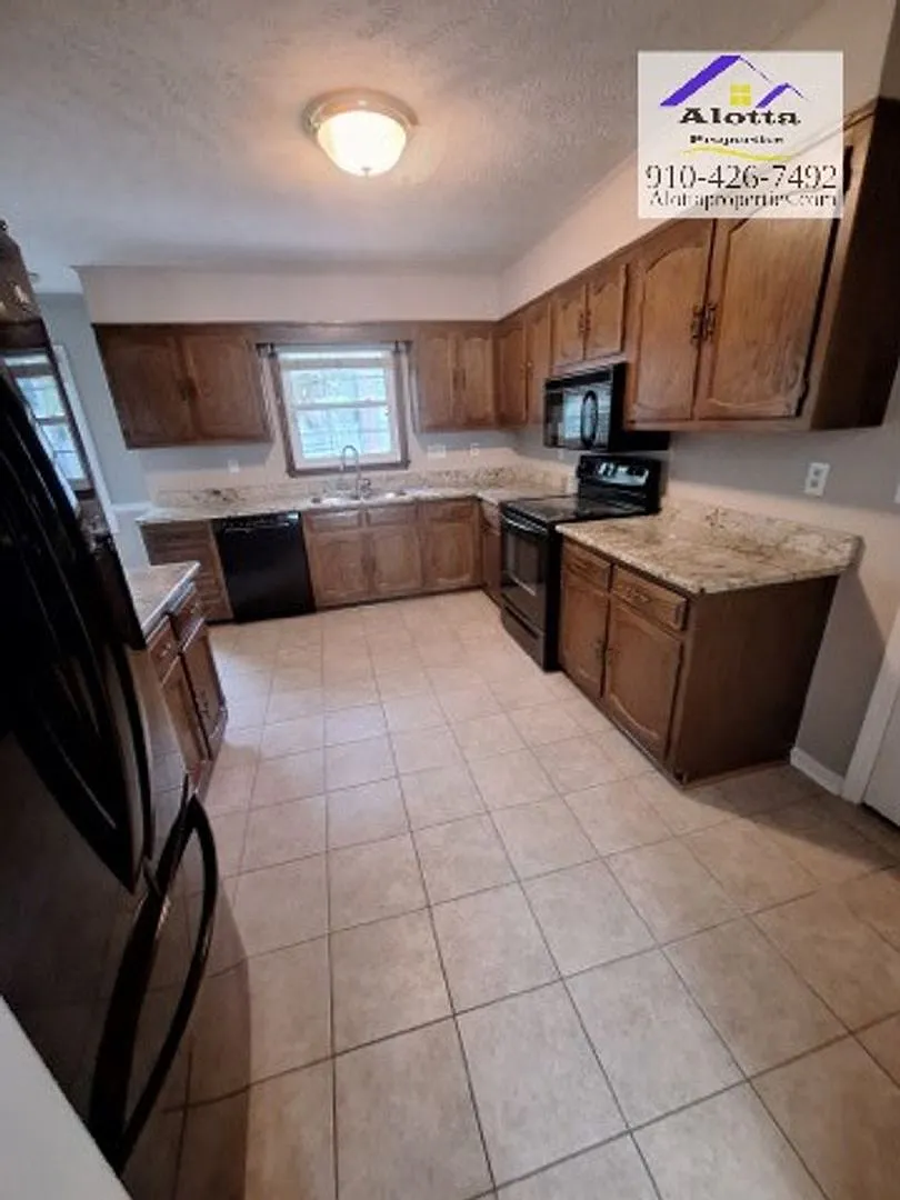 3535 Worley St — Photo 4