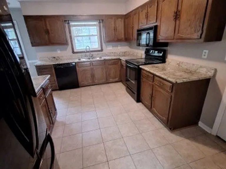 3535 Worley St — Photo 4