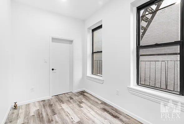 Rented by R New York | media 10