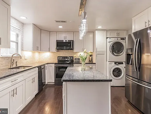 93 Bickel Ct — Photo 3