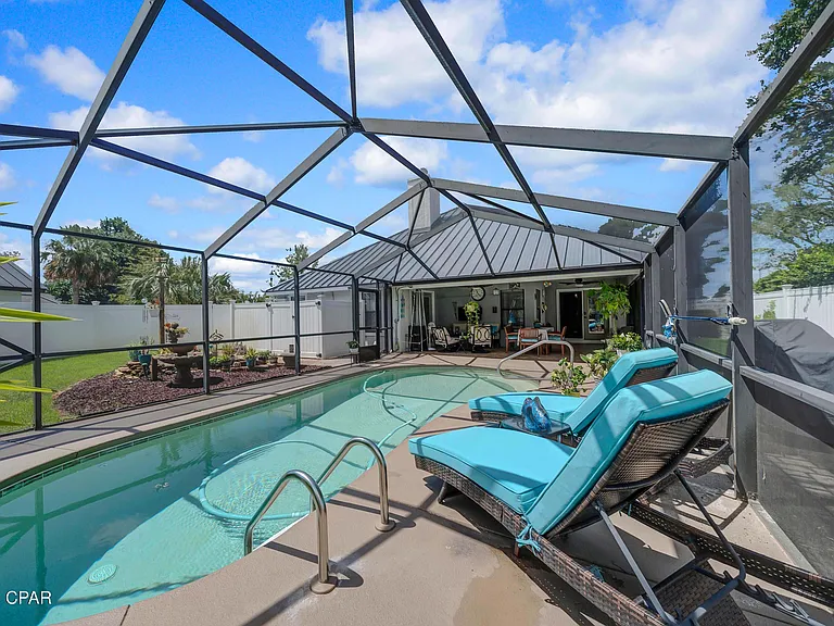 625 Amberjack Dr — Photo 48
