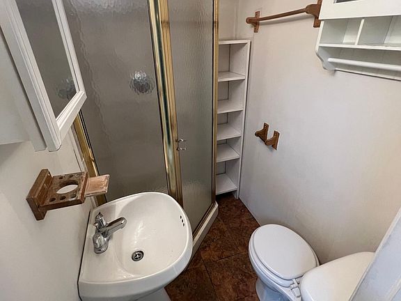 5th image of 30 Chandler Sq #19