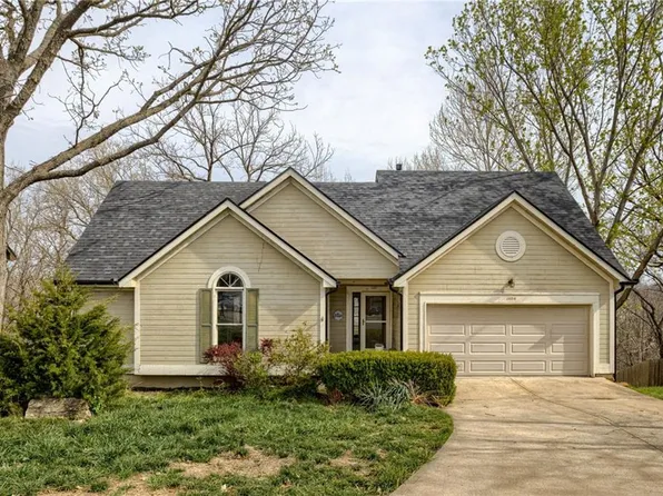 1404 NW 79th St, Kansas City, MO 64118