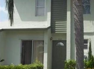 862 Crystal Lake Dr, Pompano Beach, FL 33064