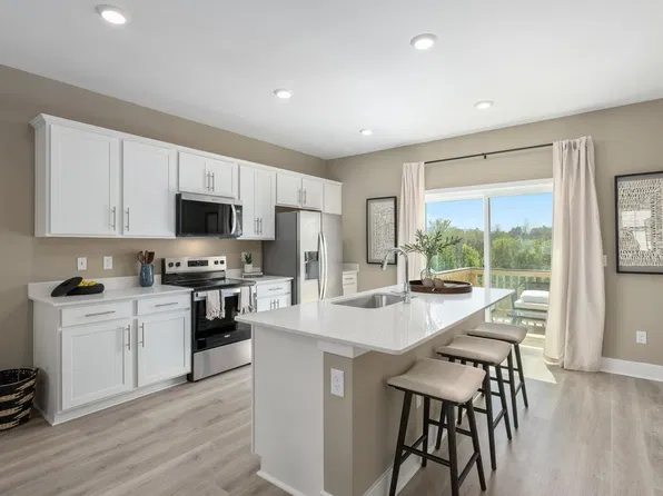 430 Sophie St, Strasburg, VA 22657