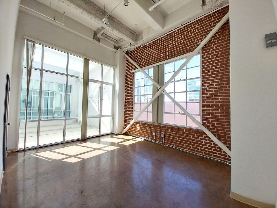 1st image of 409 W Olympic Blvd APT 702