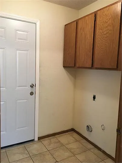 1571B Shannon St — Photo 6