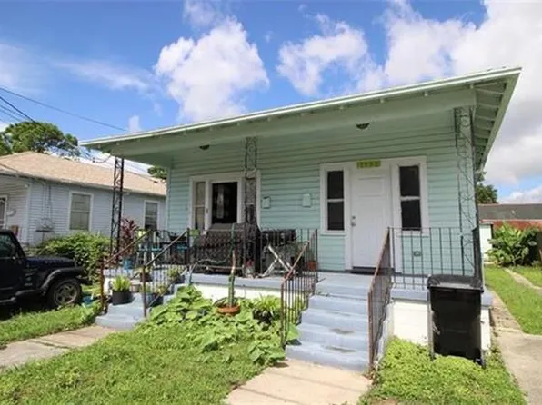 1732 Lesseps St, New Orleans, LA 70117