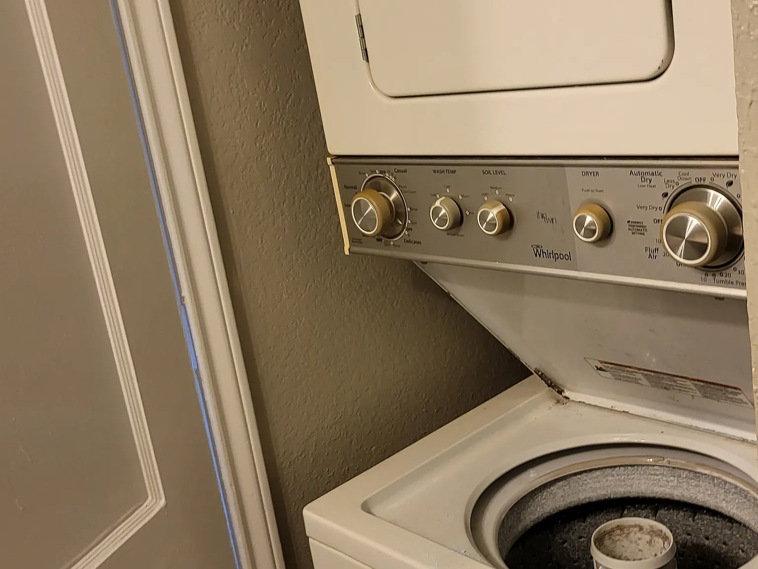 Studio, 423 sqft, $850 — Photo 2