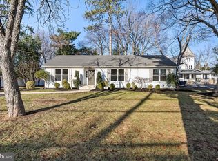 513 W Evesham Ave, Magnolia, NJ 08049