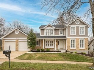 15708 Cedarmill Dr, Chesterfield, MO 63017