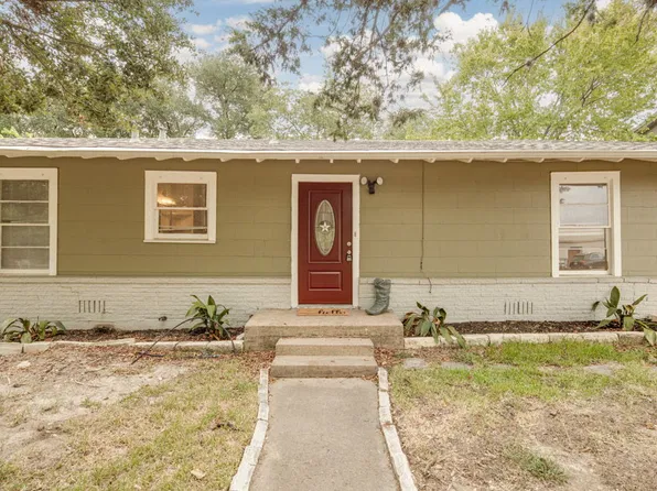 707 Enfield St, Bryan, TX 77802