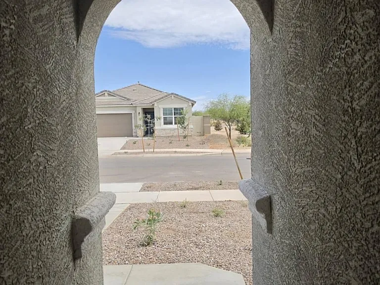 18399 W Buckskin Trl — Photo 5