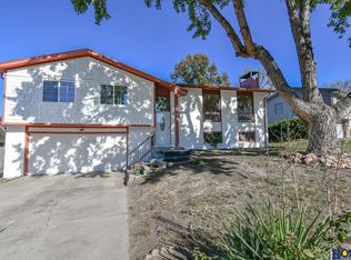 2610 Surrey Ct, Lincoln, NE 68512