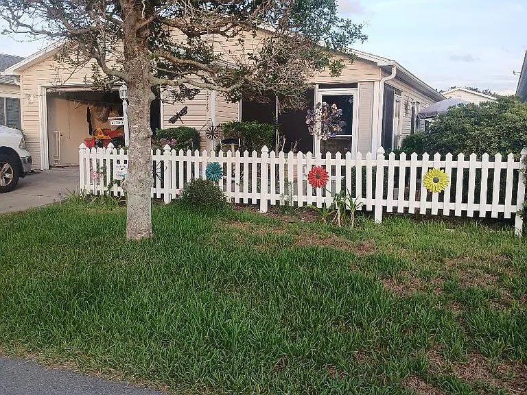 1718 Moreno Pl — Photo 1