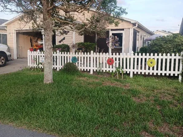 1718 Moreno Pl, The Villages, FL 32159