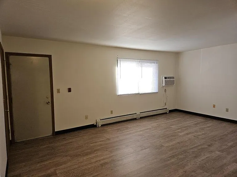 436 Sullivan St #10 — Photo 4