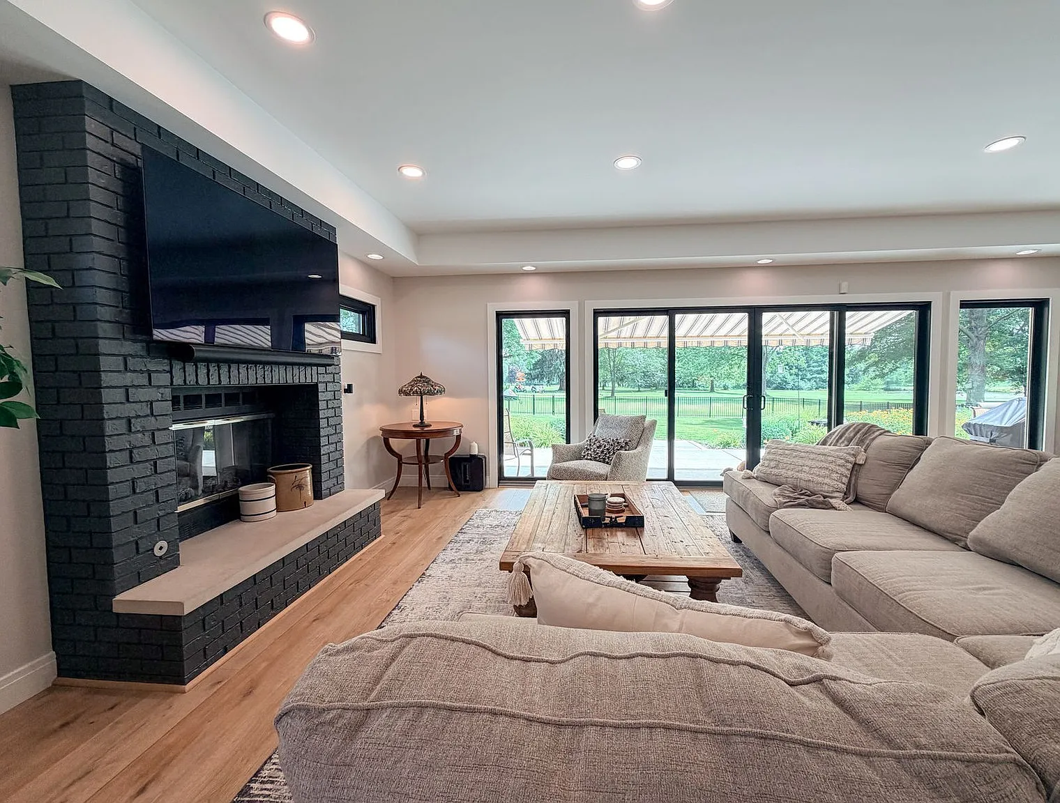 3 bed, 2.5 bath, 3024 sqft, $5,010 — Photo 1