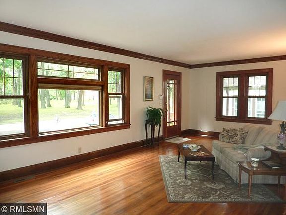 3rd image of 2732 Vincent Ave N
