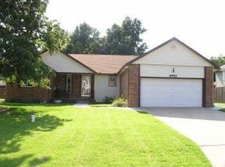 245 N Shefford St, Wichita, KS 67212