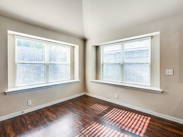 4920 Lemon Grove Dr — Photo 11