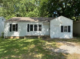 1413 E Locust St, Springfield, MO 65803