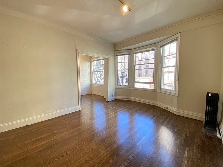 360 Hyde Street — Photo 7