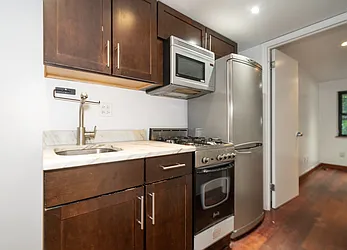 Rented by Living New York