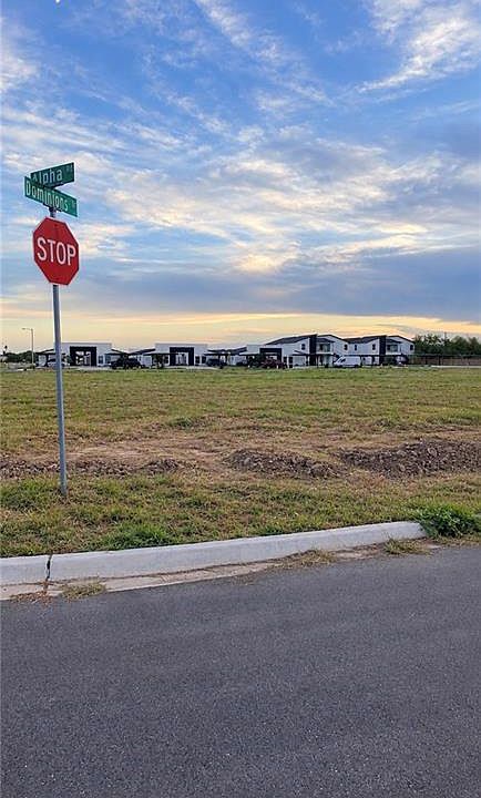 2nd image of 2809 Alpha Rd