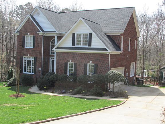 Front driveway side