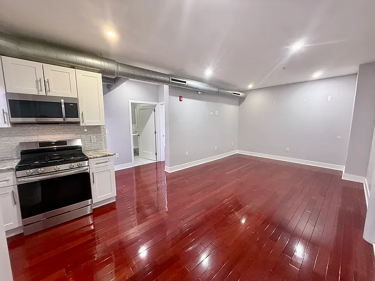 302 Richmond St #A5 — Photo 8
