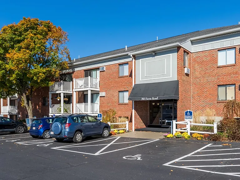 Princeton Green Apartments — Photo 36