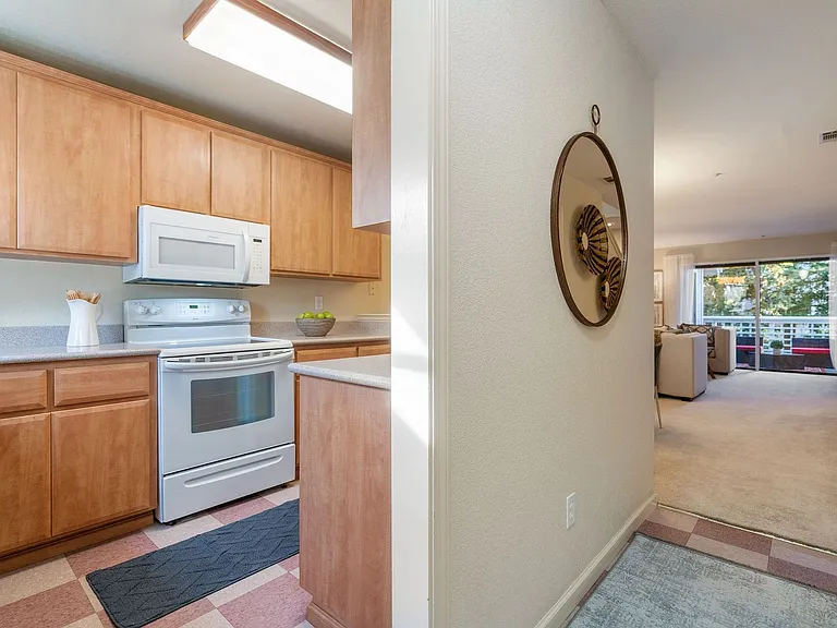 2600 Oak Rd #296 — Photo 3
