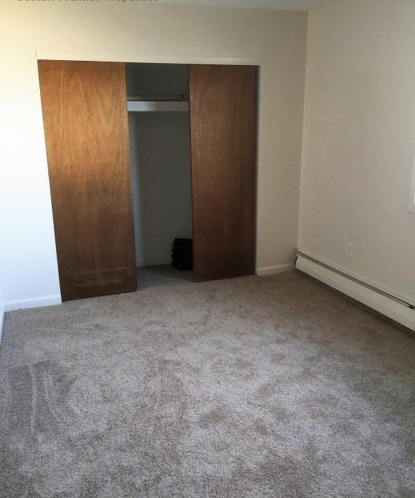 1st image of 220 Quincy Ave APT 5