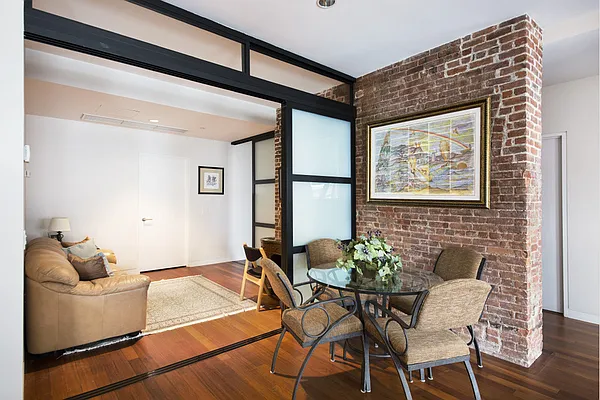 Sold by Stribling | media 3