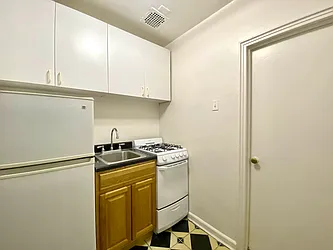 Rented by (Legacy) Elegran