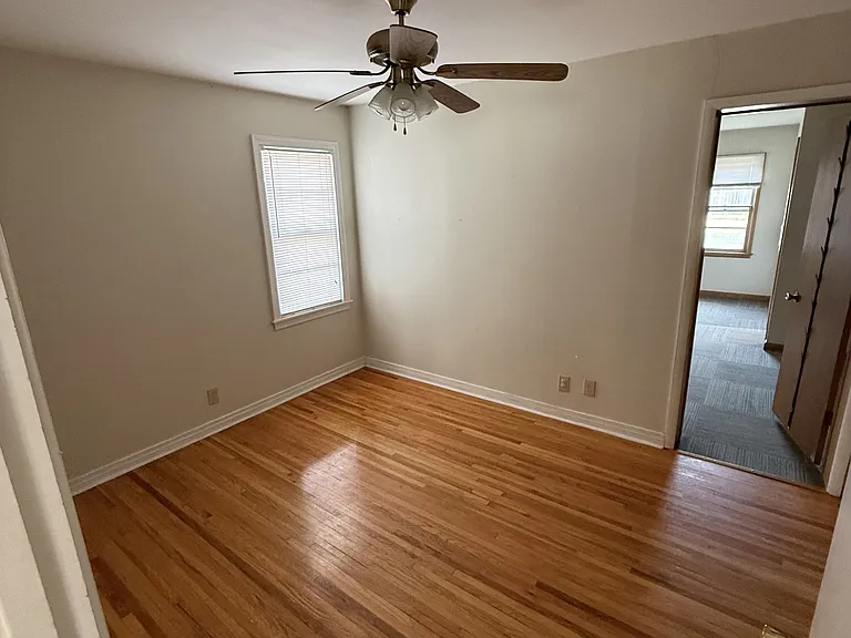 604 W 20th Ave — Photo 5