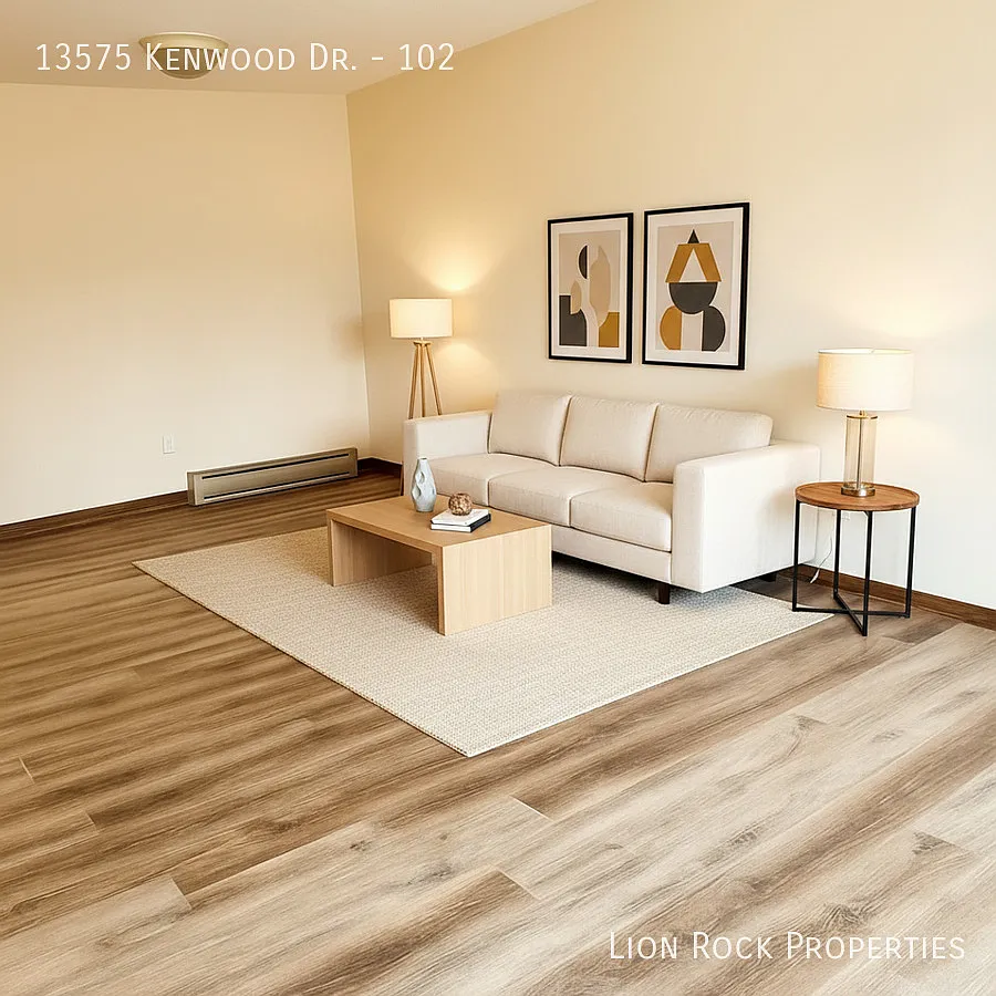 Building Photo - 13575 Kenwood Dr #102