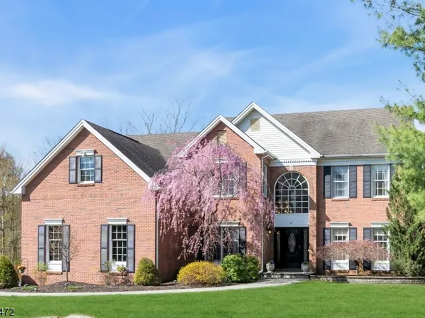 41 Warwick Rd, Mount Olive Twp., NJ 07836